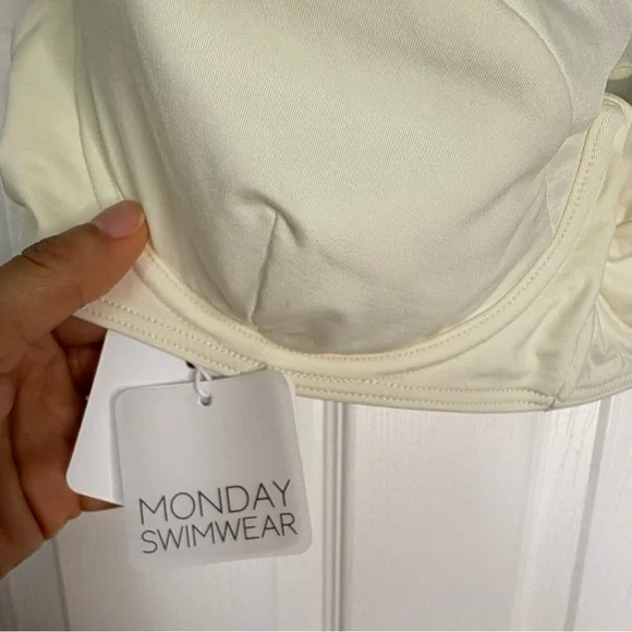 SOLD! Monday Swimwear Clovelly Top, Ivory, L - Picture 5 of 11